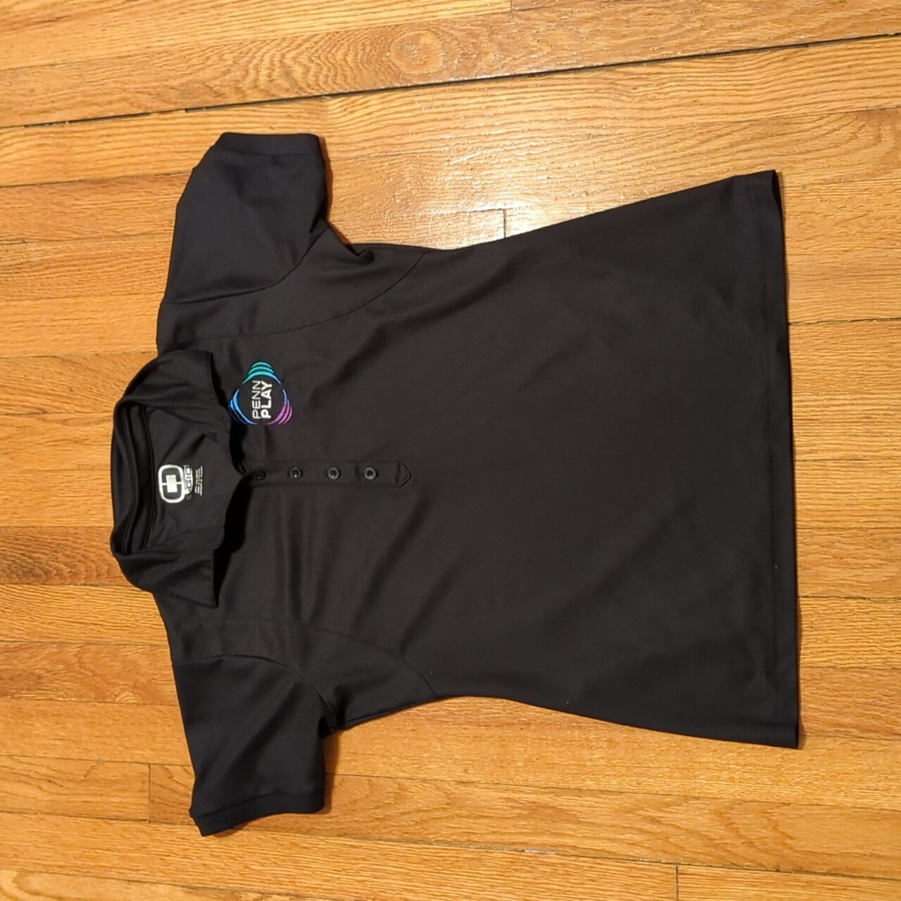 Size Small black polo